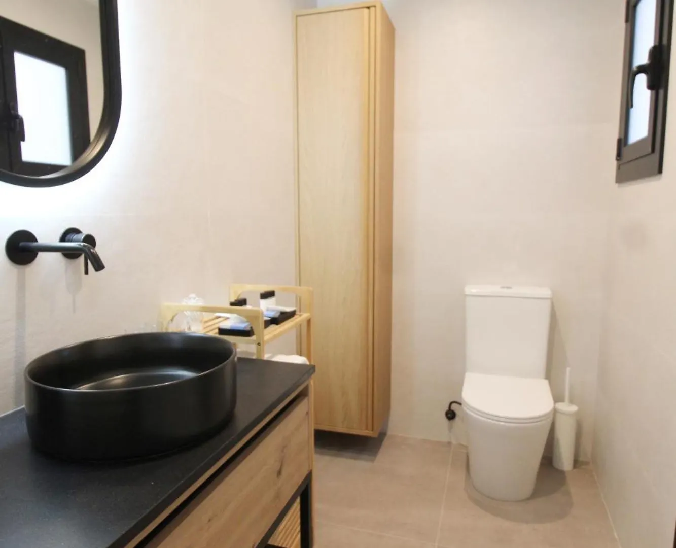 Apartment El Niu Apartamentos Con Terraza Camp Nou L'Hospitalet de Llobregat Spain