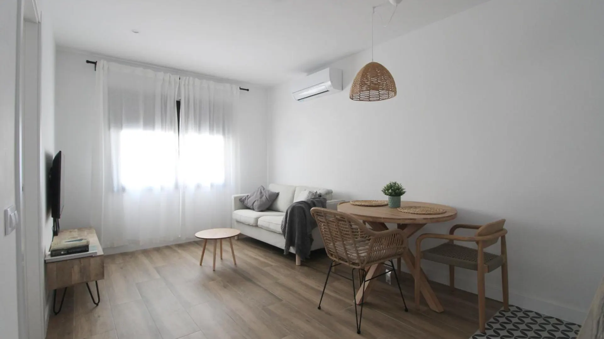 Apartment El Niu Apartamentos Con Terraza Camp Nou L'Hospitalet de Llobregat